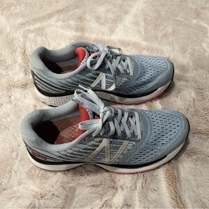 New Balance women’s sneakers